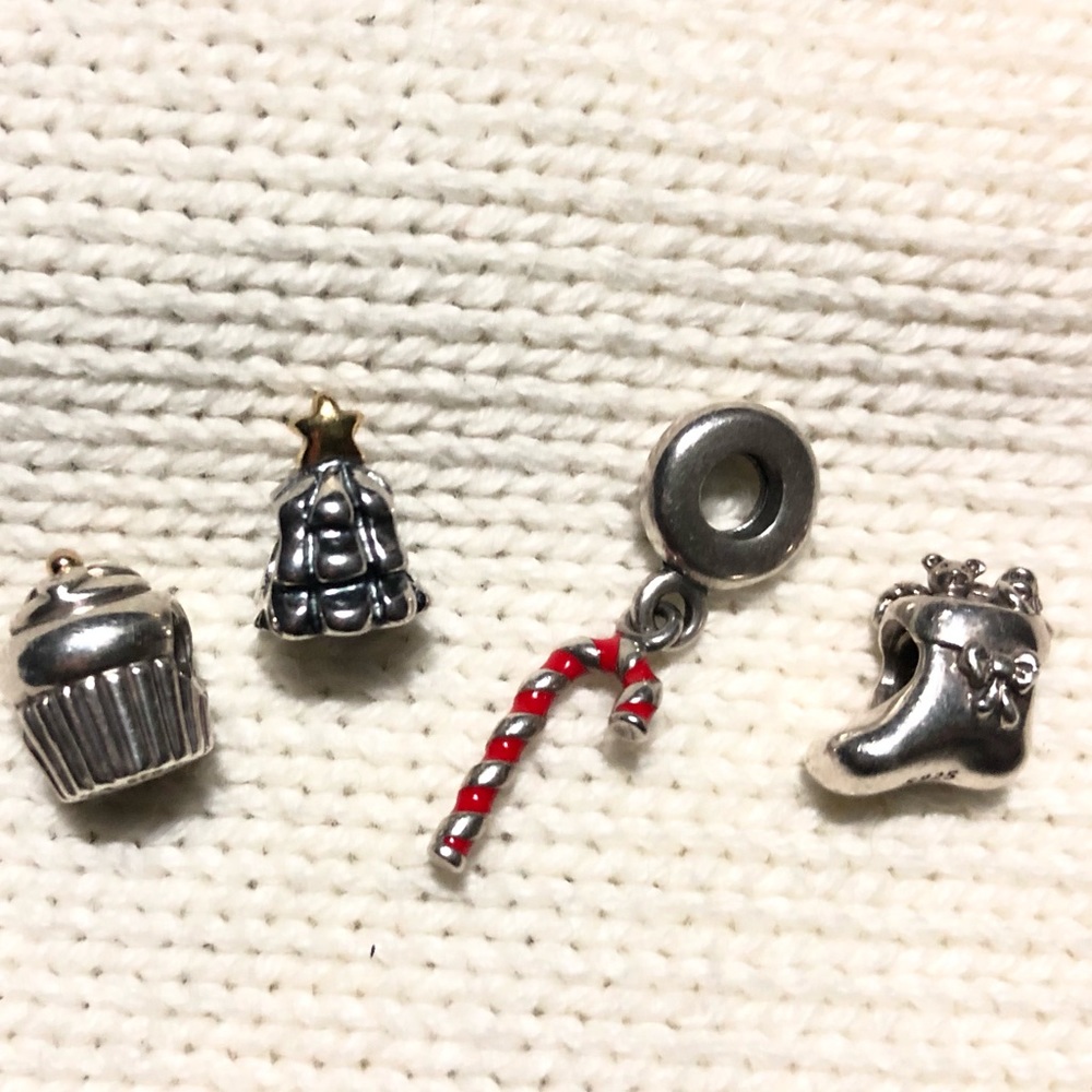SOLD!!! Set of 4 pandora Christmas charms